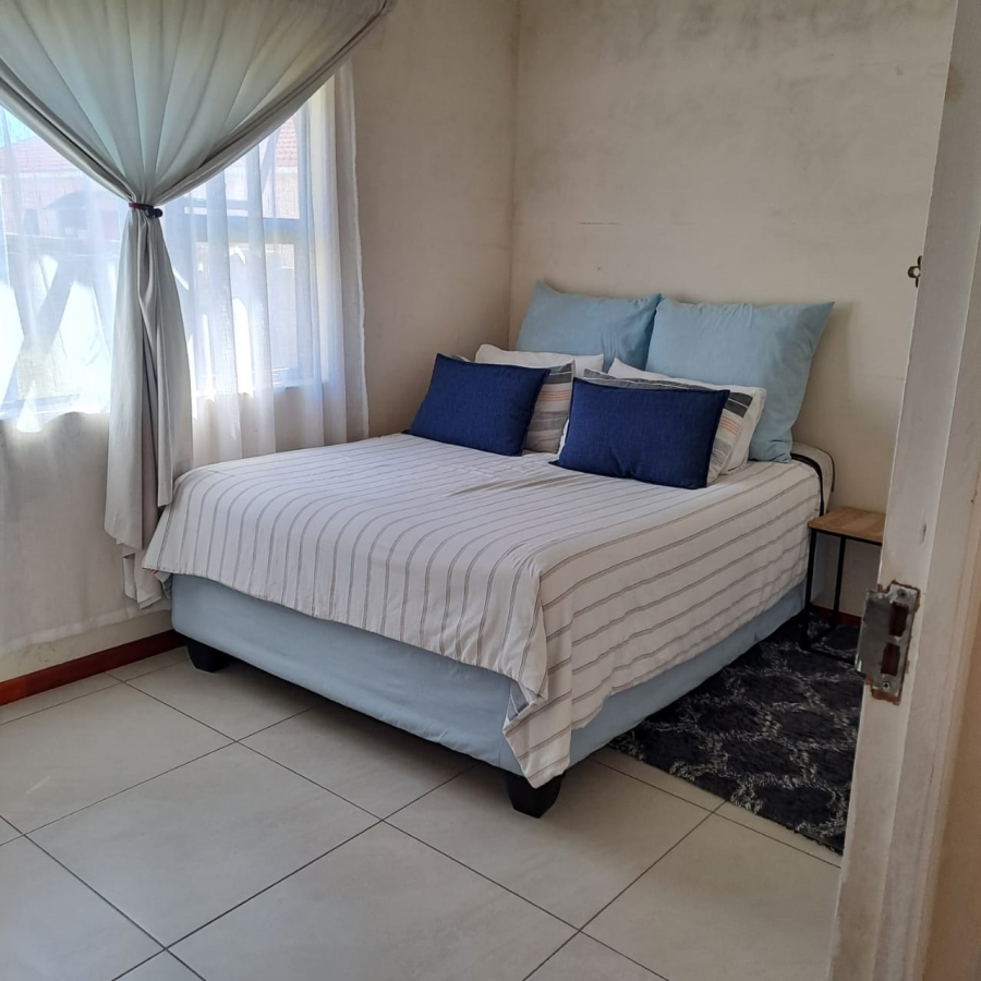 2 Bedroom Property for Sale in Graceland Eastern Cape